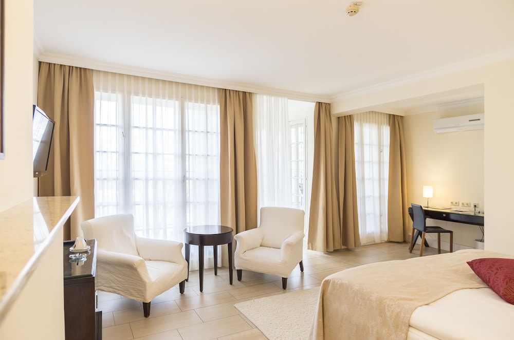 Superior Double Room, Garden View