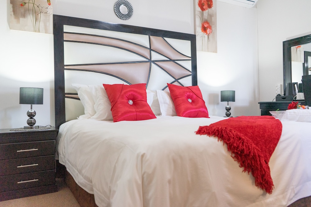 Double Room - Photo 2