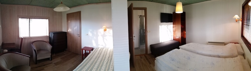 Family Room photo 1
