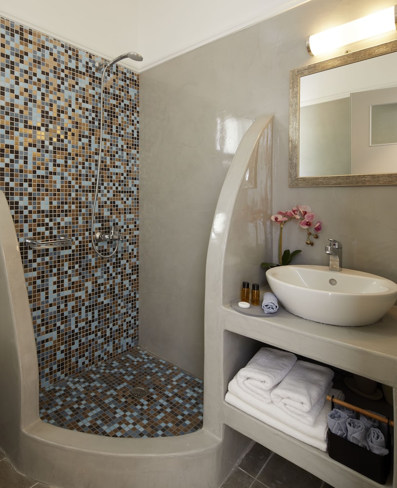 Premium Suite, Hot Tub (Outdoor) - Photo 2