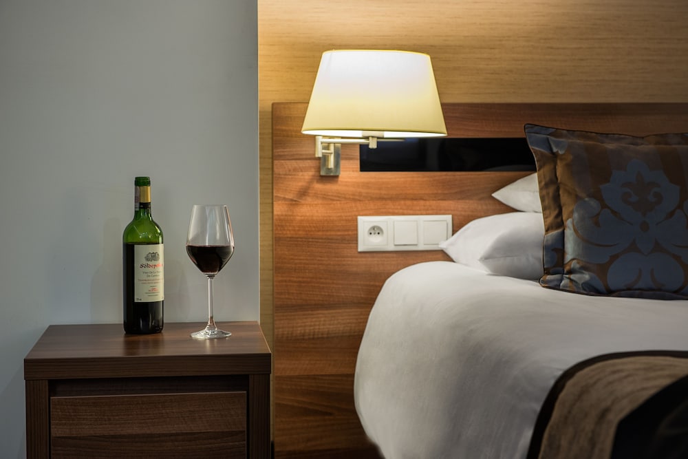 Standard Double or Twin Room photo 2