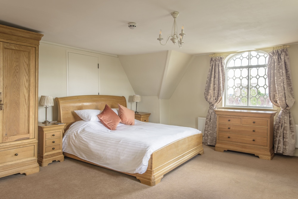 Family Suite, 2 Bedrooms, Garden View (Lovehurst)