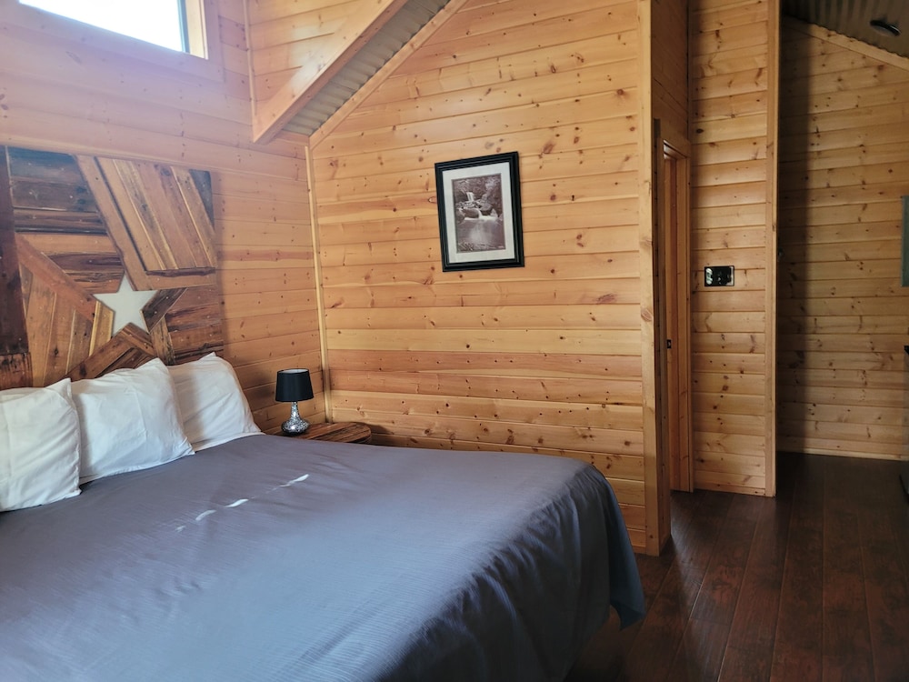 Cabin #3 photo 3