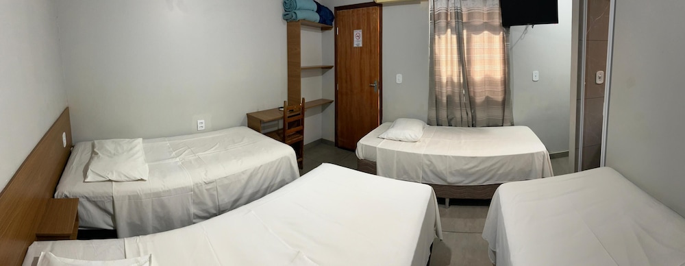 Basic Quadruple Room photo 2