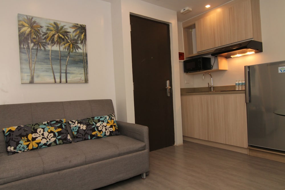 1 Bedroom Suite