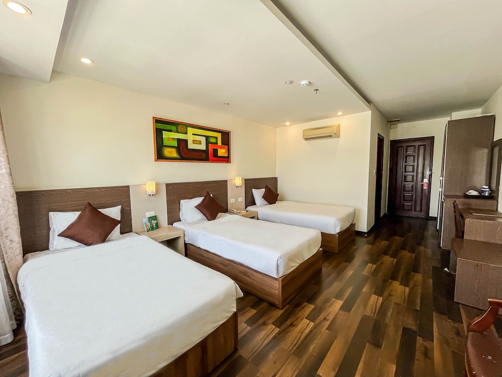 Deluxe Triple Room
