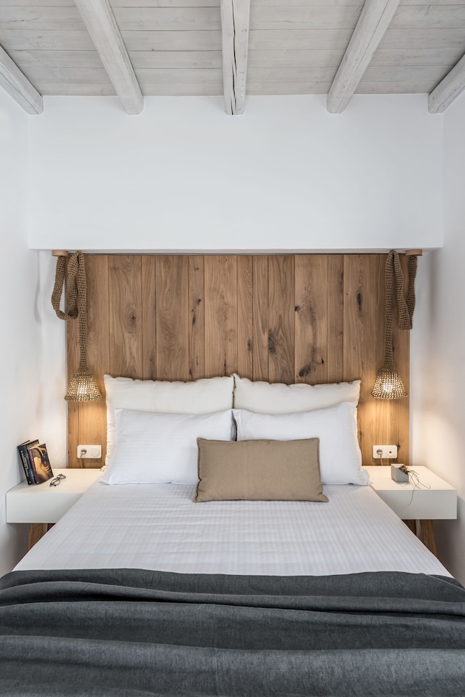 Grand Suite (Saluti)