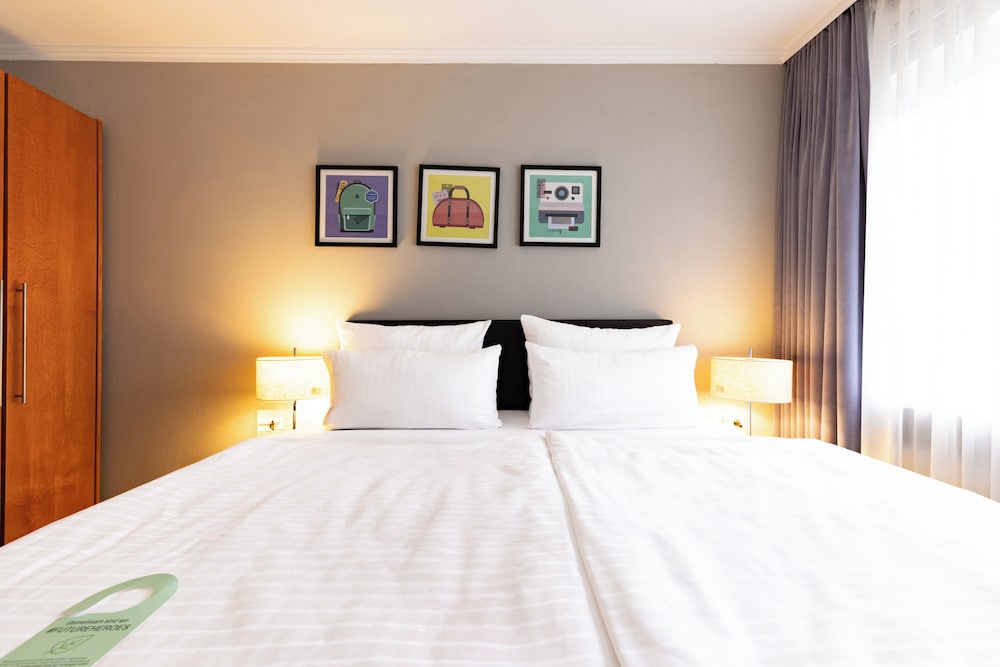 Premium Room, 3 Twin Beds (Annex) - Photo 2
