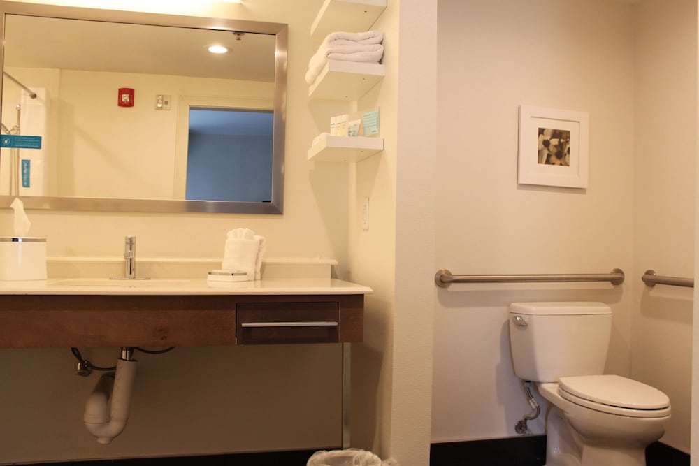 King, Studio, Accessible
