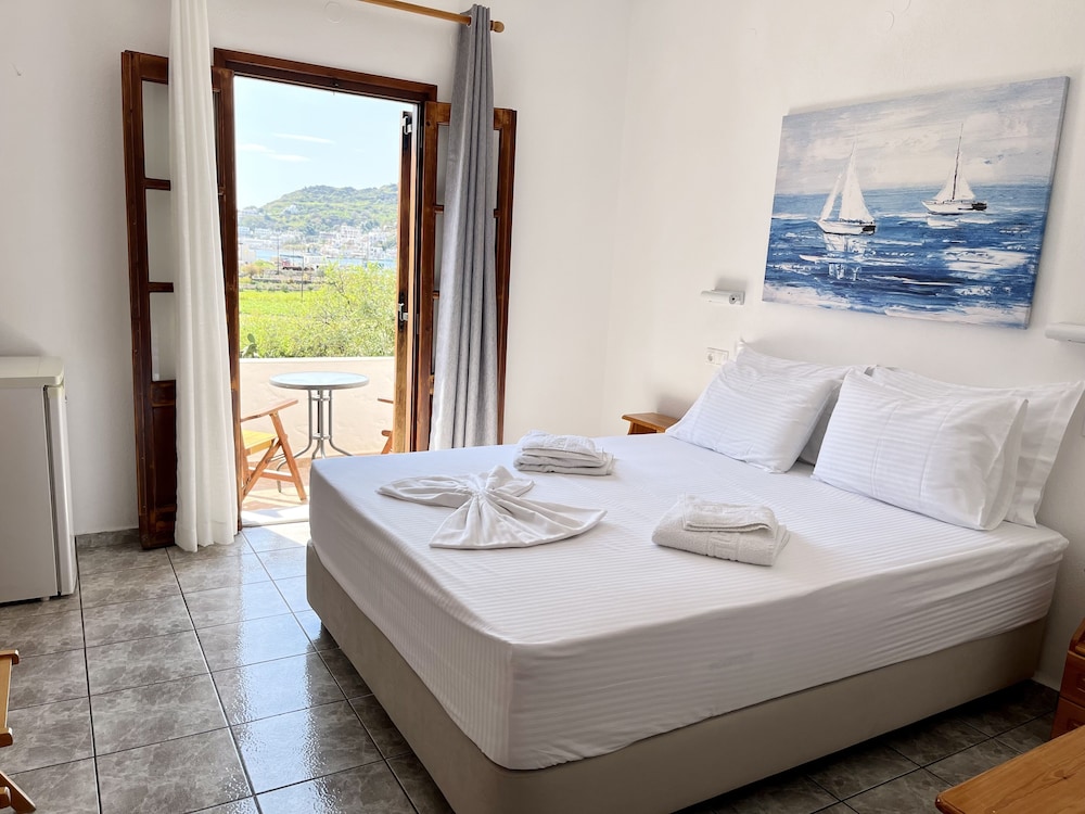 Room, Sea View