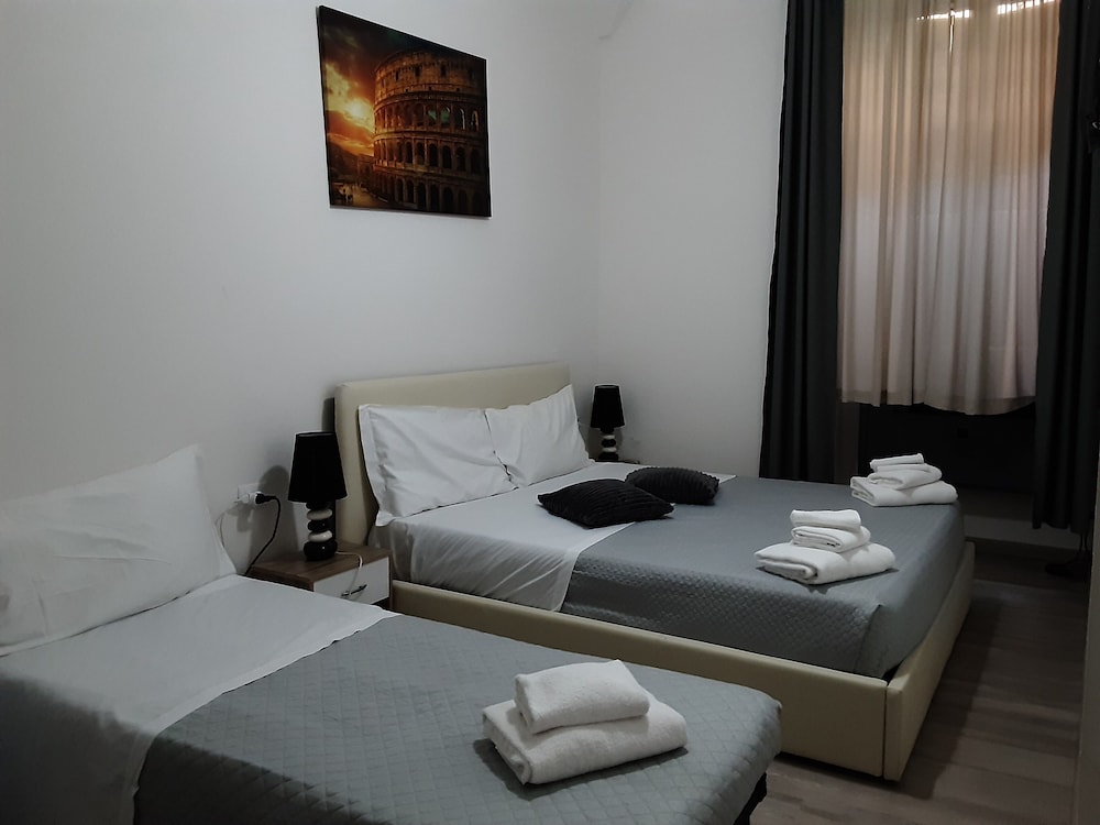 Basic Triple Room