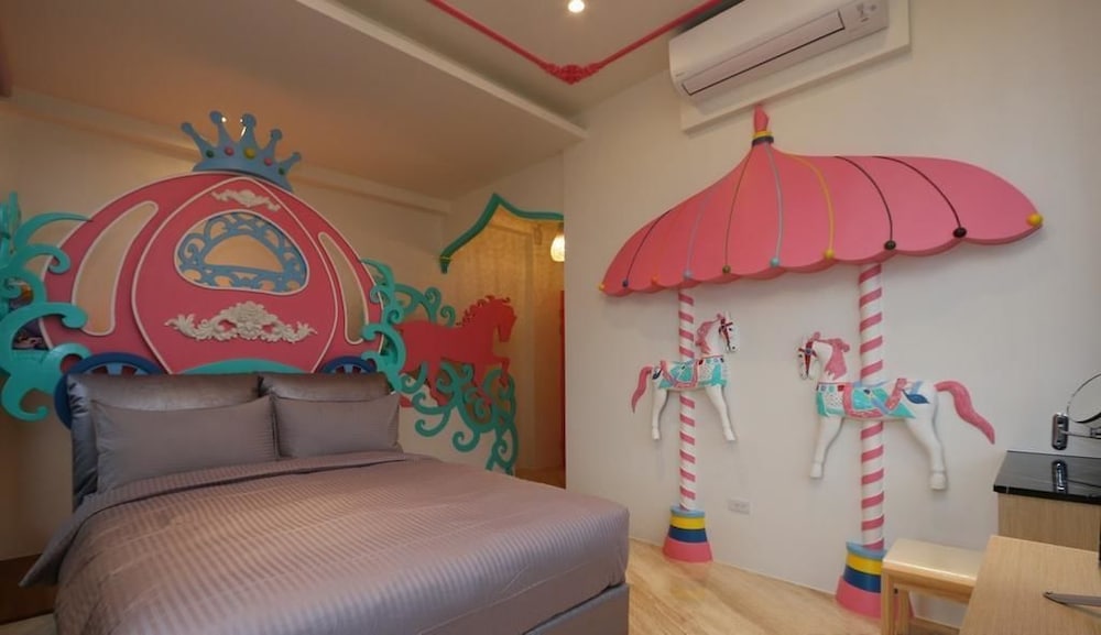 Comfort Quadruple Room, 2 Double Beds, Non Smoking photo 1