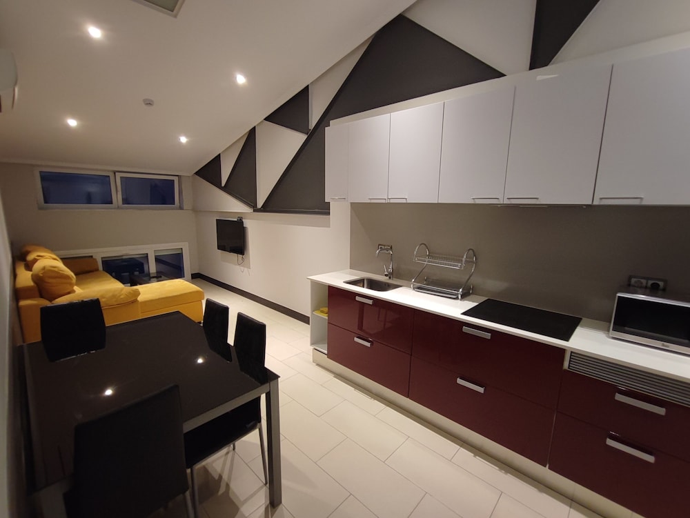 Family Apartment, 1 Queen Bed with Sofa bed, Kitchen photo 2