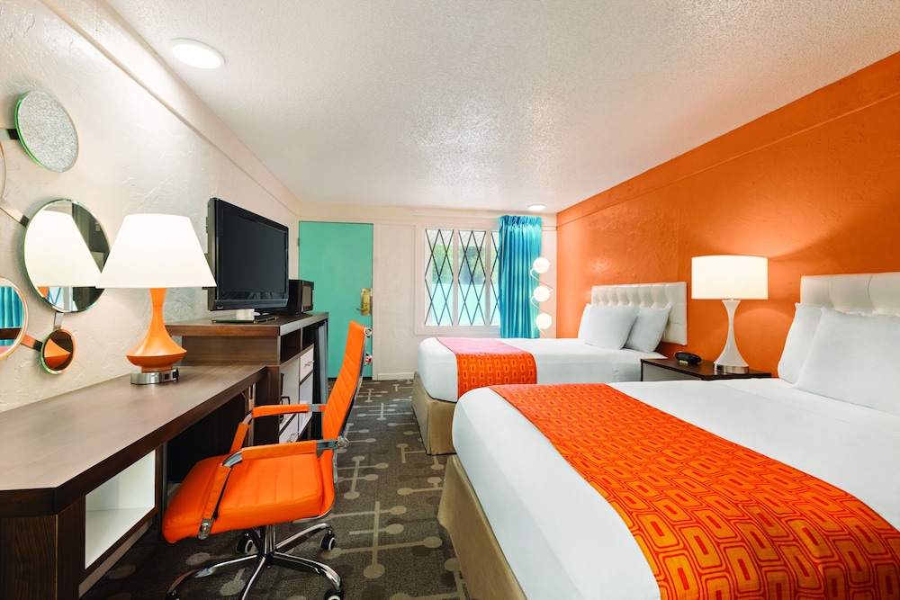 Deluxe Double Room, 2 Double Beds - Photo 1