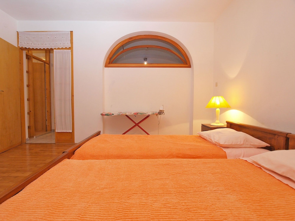 Standard Apartment, 2 Bedrooms (1210/11135)