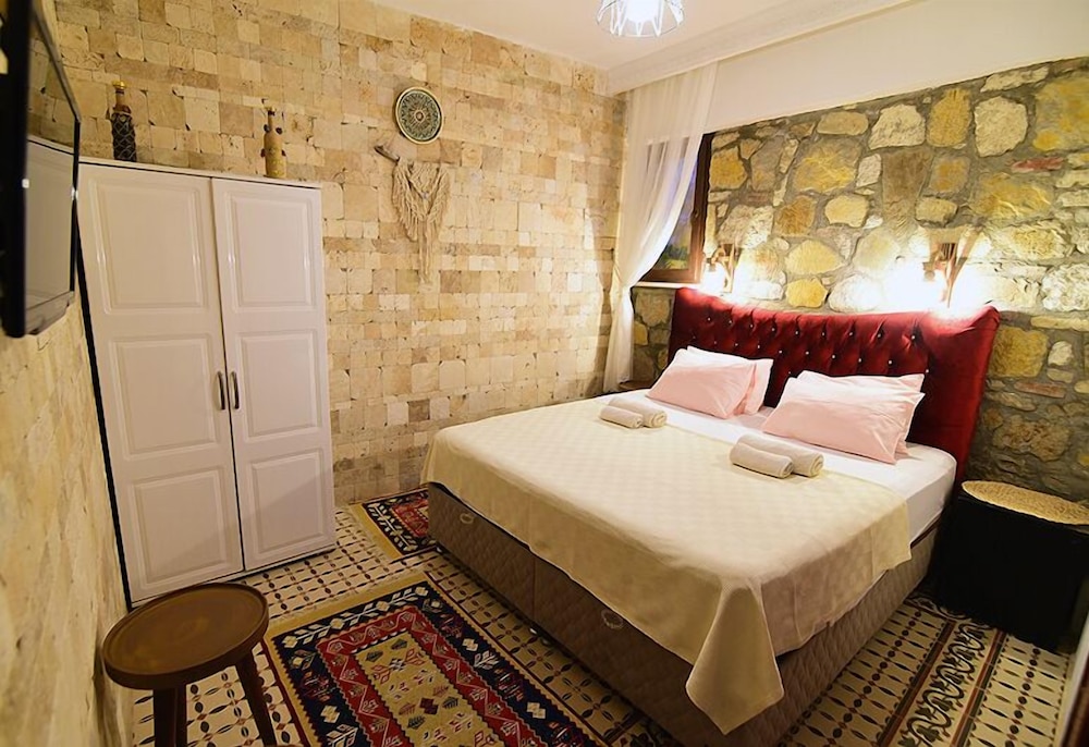 Economy Double Room photo 1
