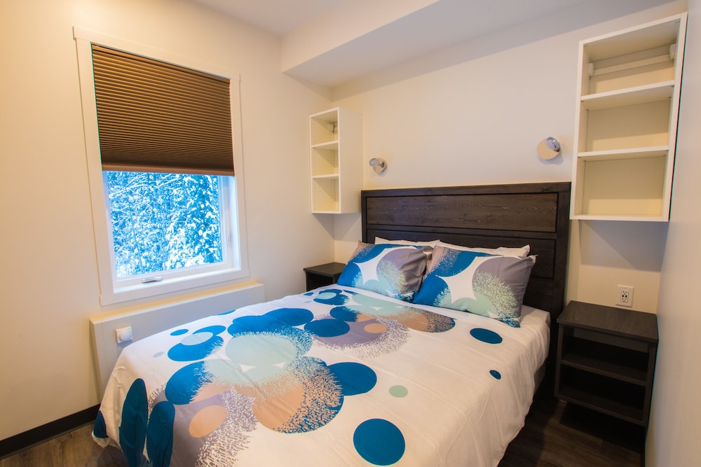 Room, 1 Queen Bed, Kitchenette photo 1