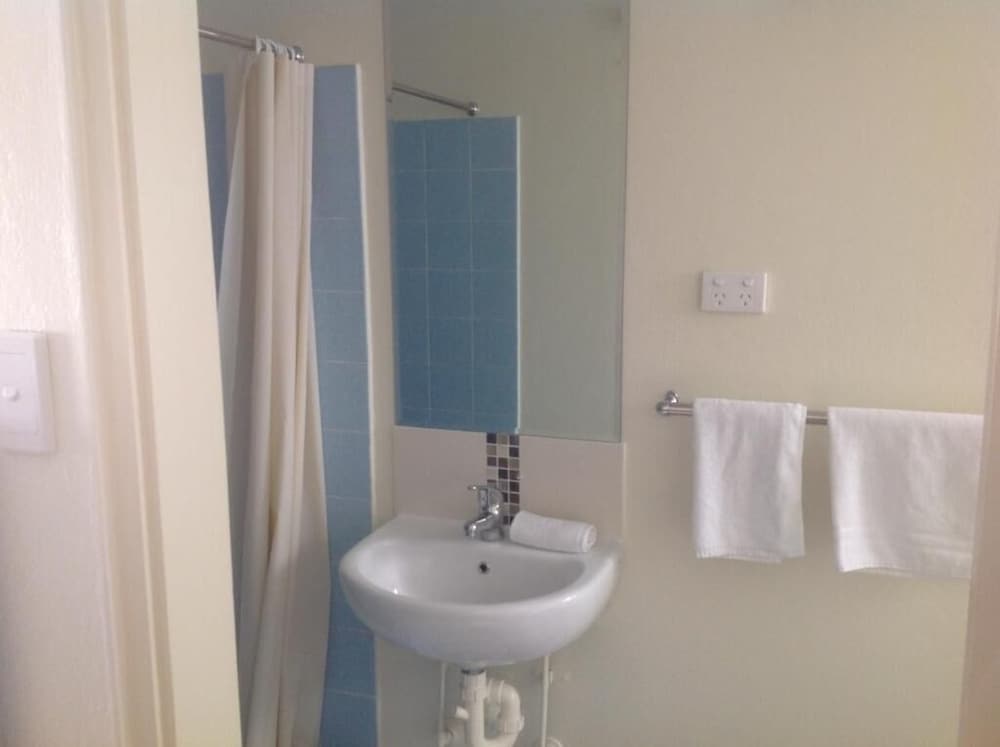 Family Room, Multiple Beds, Non Smoking photo 3