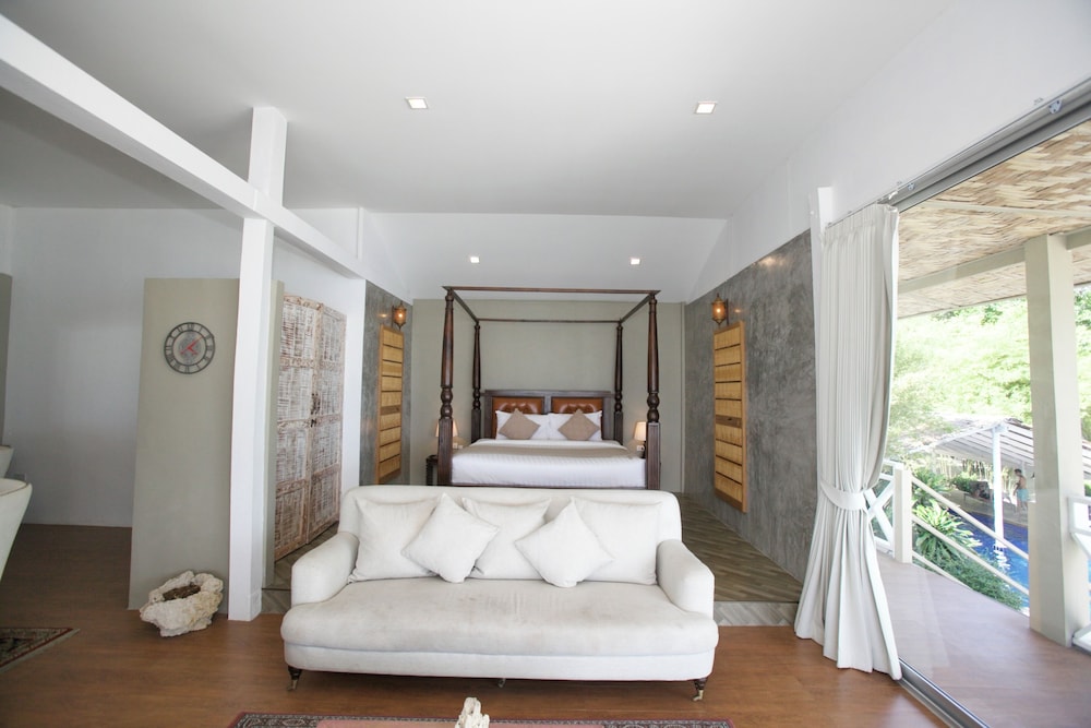 Oceanfront Pavilion - Photo 6