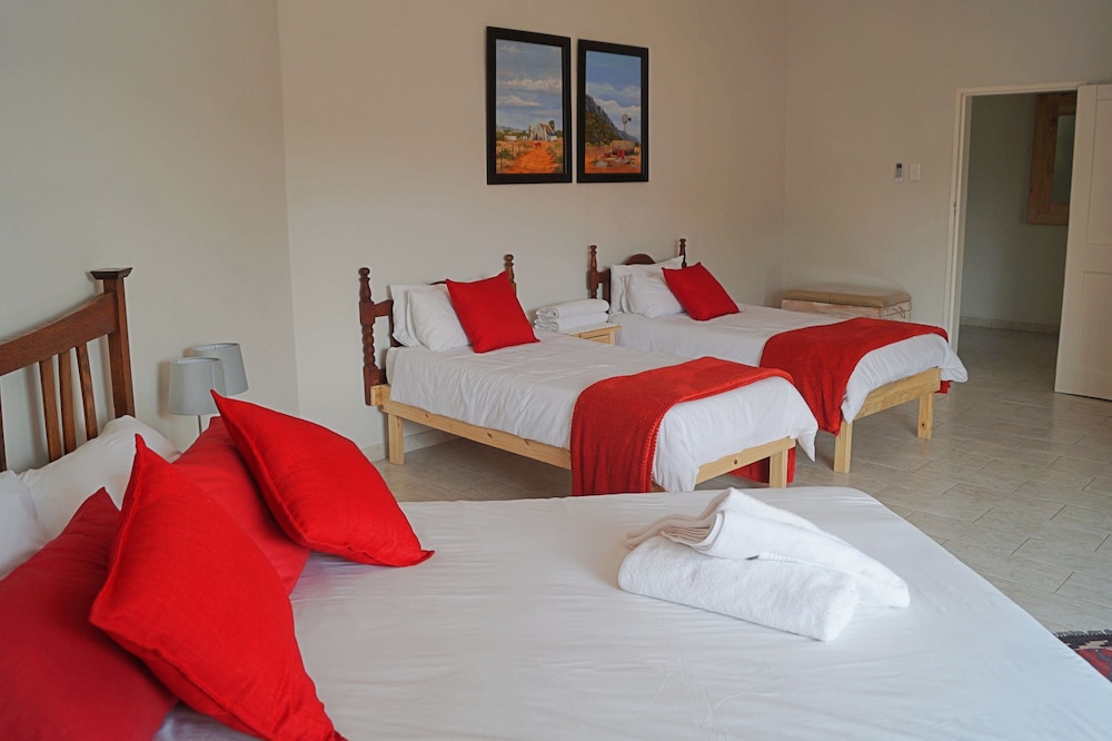 Standard Triple Room, 3 Twin Beds, Non Smoking, City View photo 2