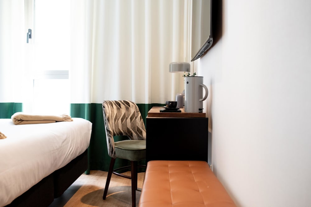 Double Room - Photo 14