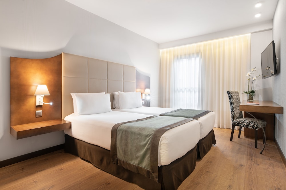 Double Room - Photo 2
