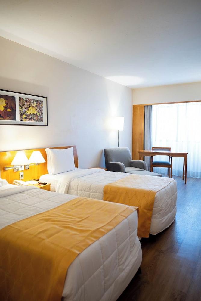 Standard Twin Room photo 2