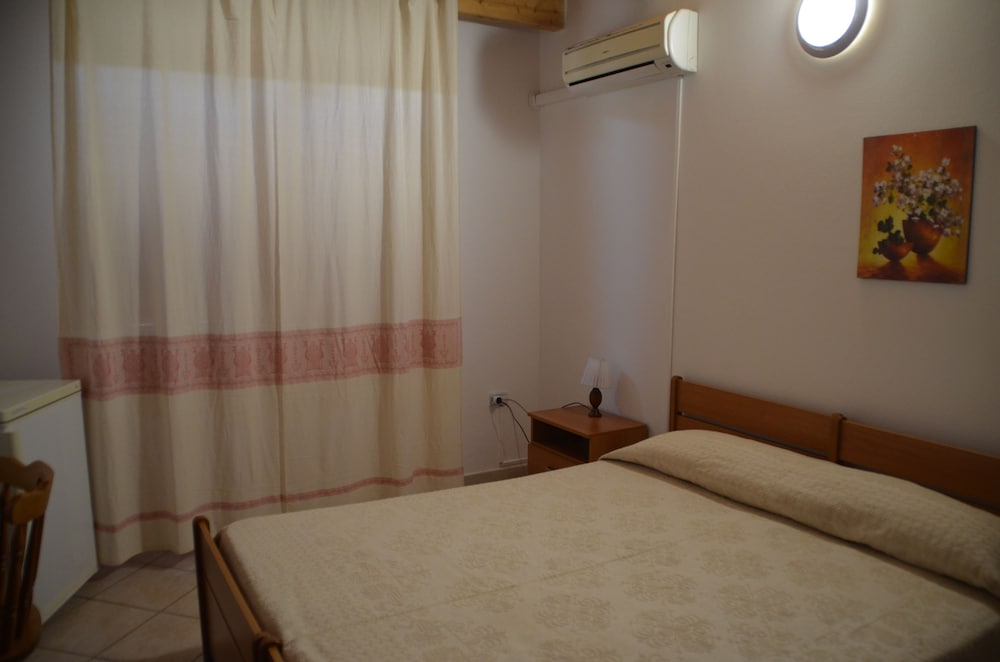 Double or Twin Room photo 1