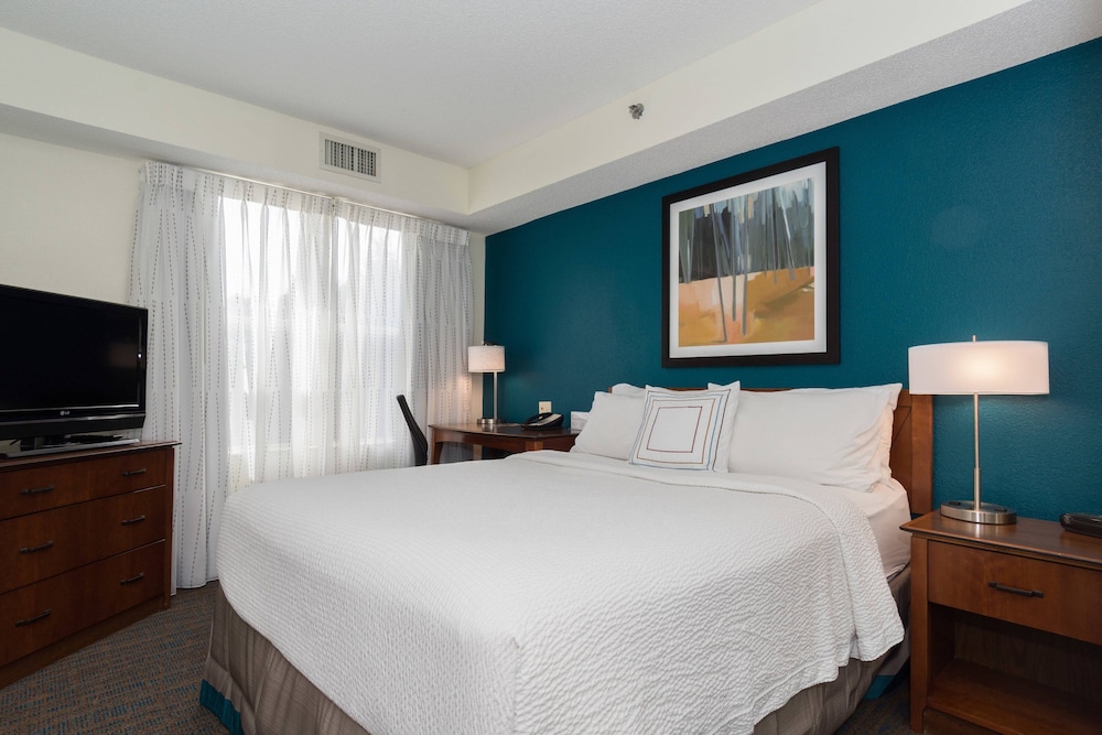 Suite, 2 bedroom, 1 King bed, 1 Queen bed with a sofa bed, Fireplace