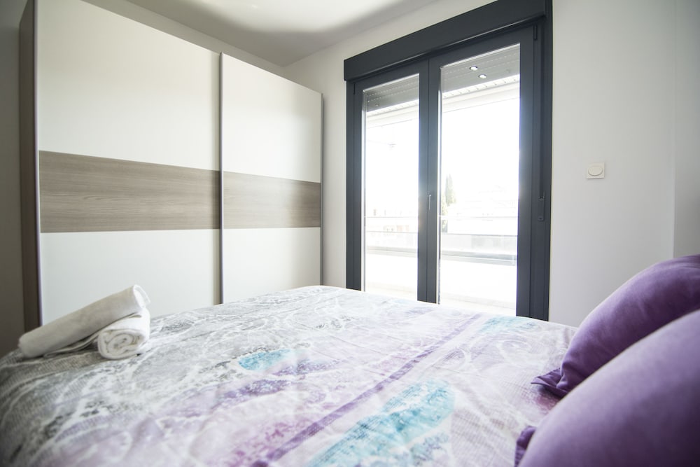 EnjoyGranada LUJO Swimming Pool and Parking, Billede 13