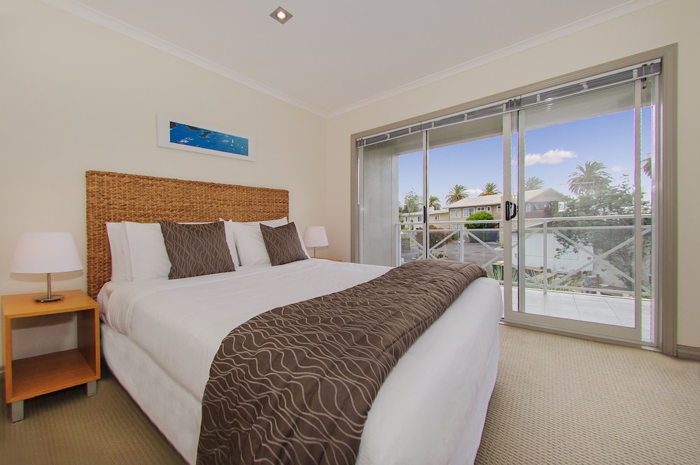 Apartment, 3 Bedrooms, Ocean View