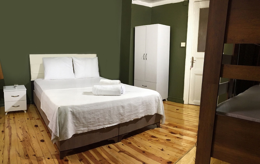 Superior Quadruple Room photo 1