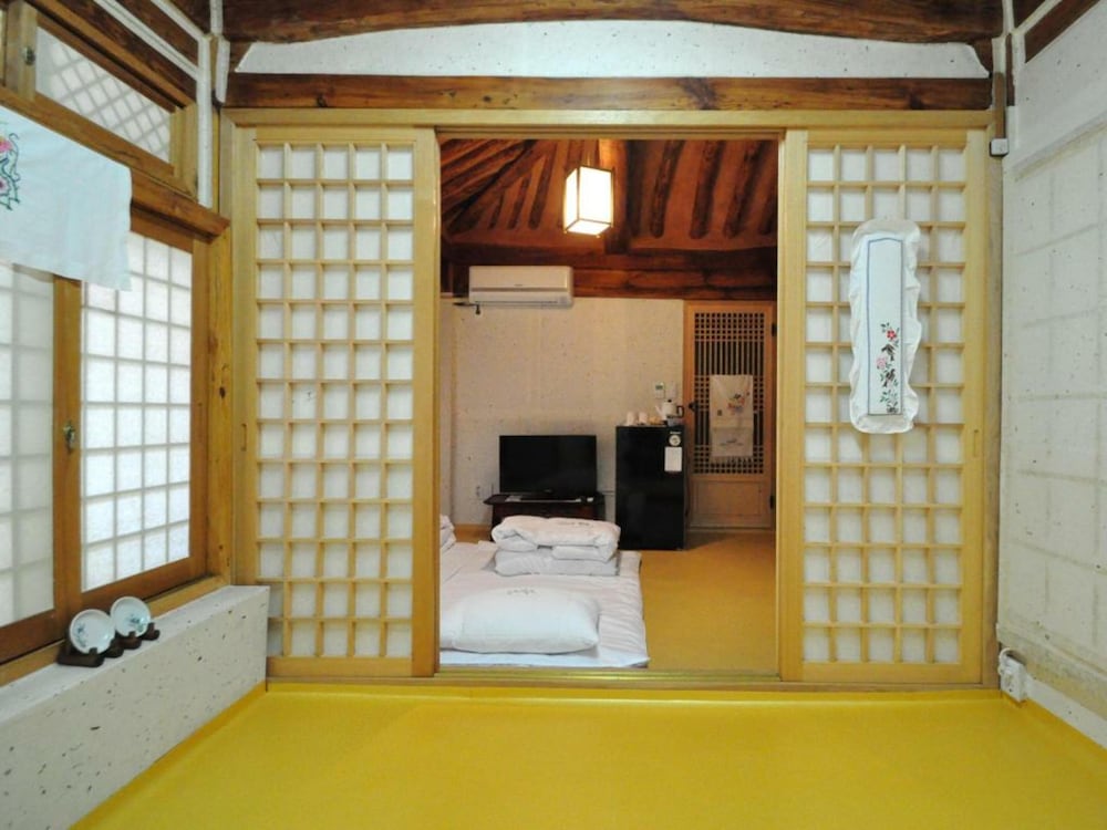 Room (Ondol C) - Photo 2