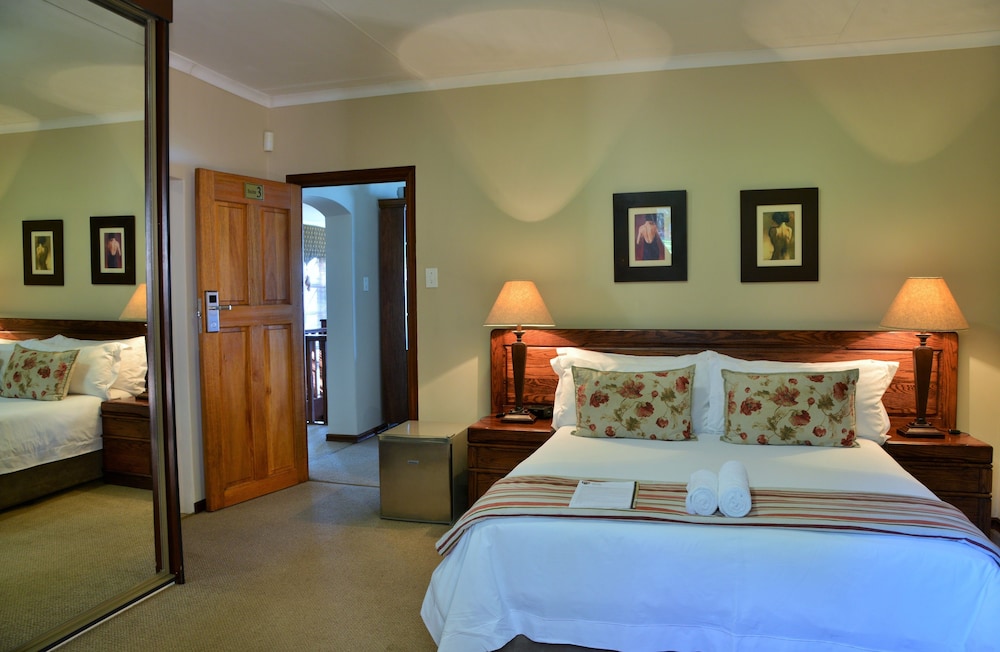 Suite (6) photo 1