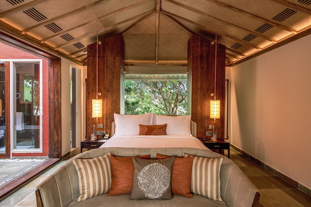 Deluxe Room, 1 King Bed