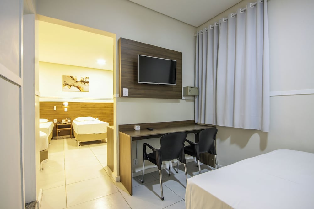 Superior Quadruple Room photo 2