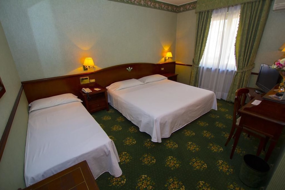 Triple Room photo 3