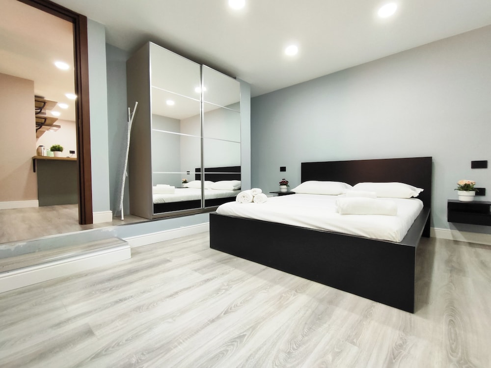 Comfort Apartment, City View