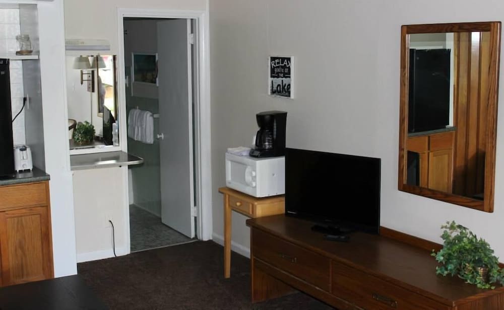 Standard Room, 2 Queen Beds photo 1