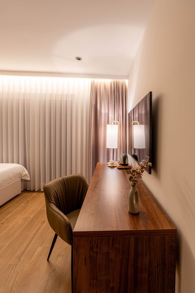 Standard Twin Room, Balcony, Garden View photo 2