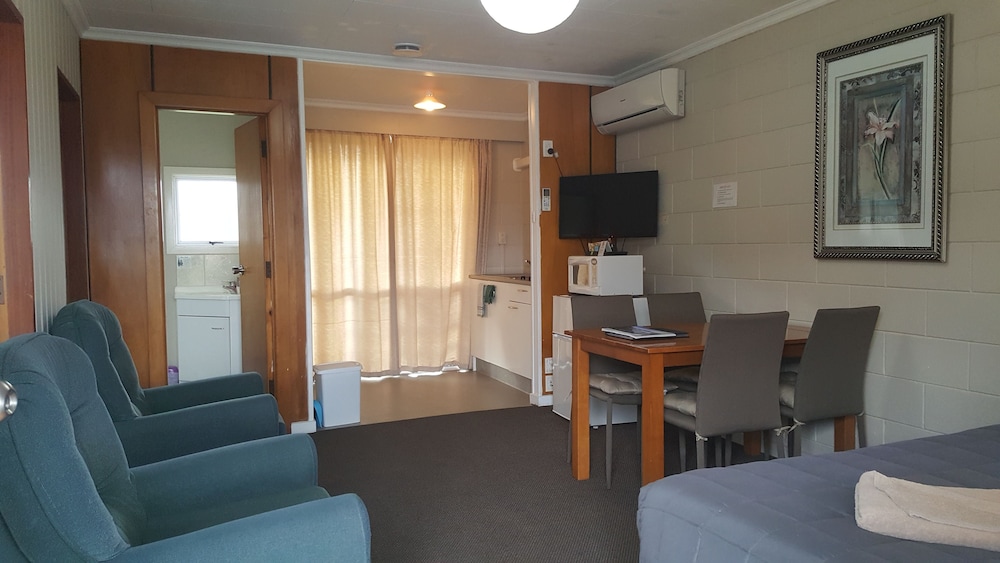 Family 2 Bedrooms For 4 People