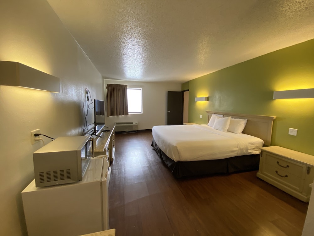 Honeymoon Suite, 1 King Bed, Hot Tub