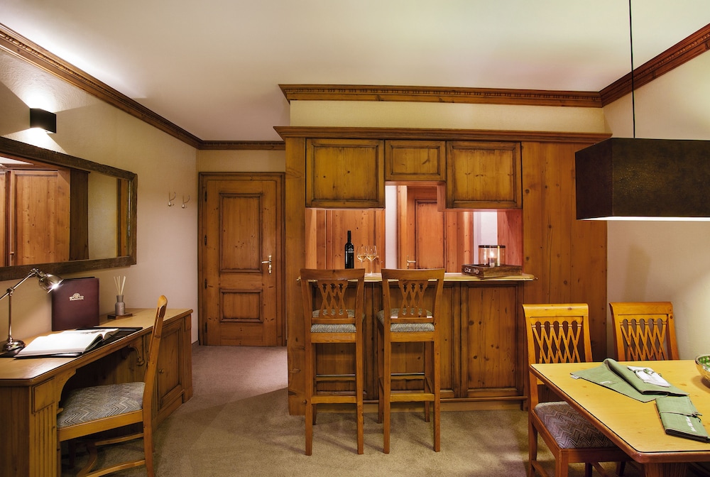 Apartment (Panorama Lounge) photo 2