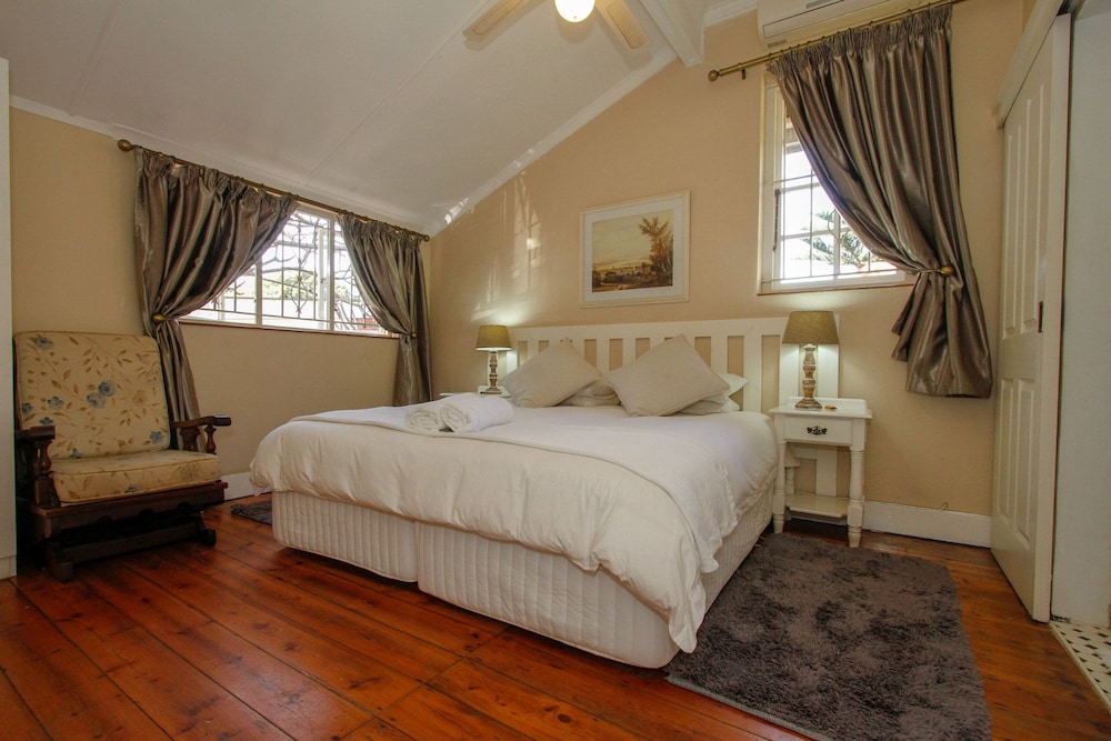 Comfort Double or Twin Room, 4 Bedrooms