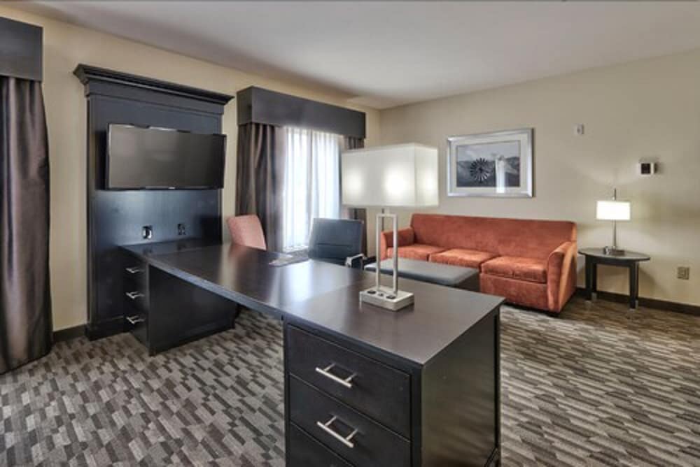 Room, 1 King Bed, Accessible, Non Smoking photo 3