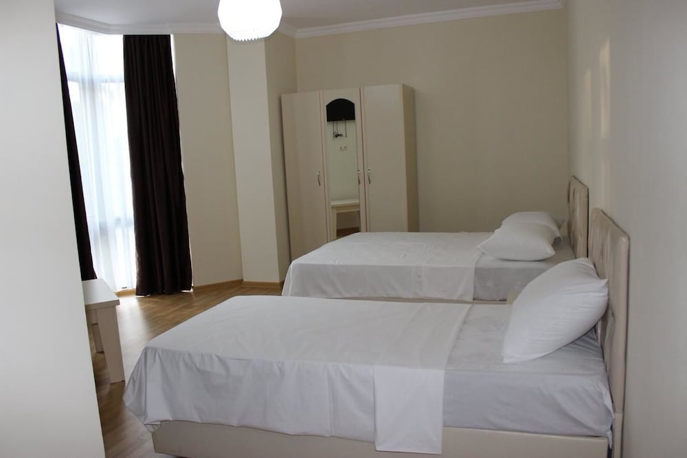 Triple Room, Balcony