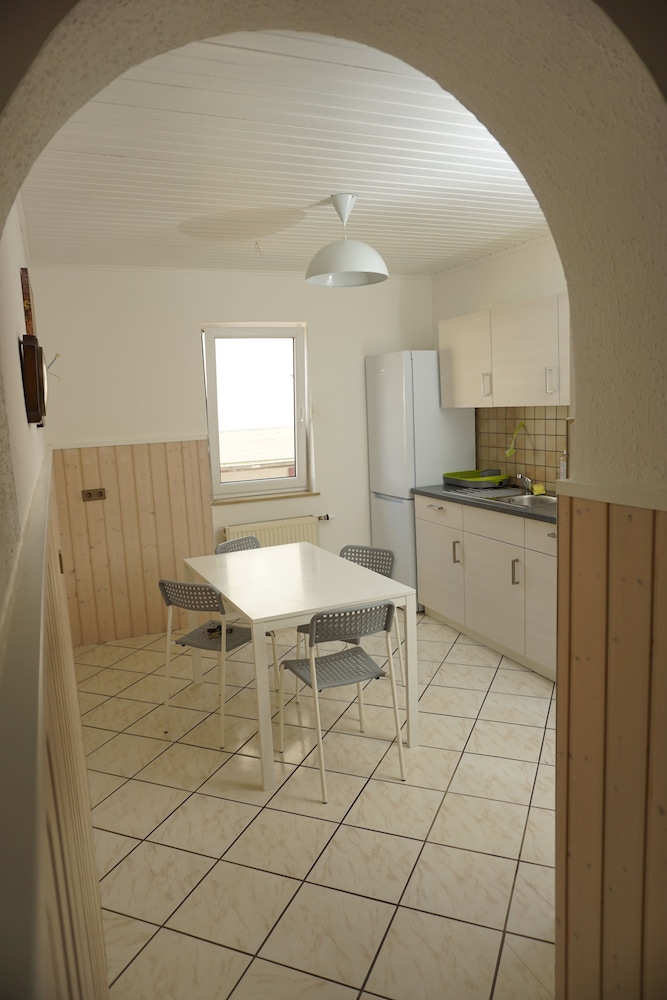 Double Room, Shared Bathroom (mit französischem Bett) photo 3