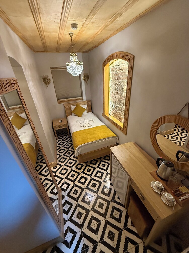 Standard Room photo 1