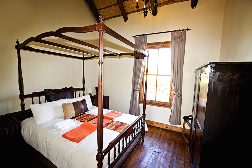 Zebra Lodge - Family Room photo 2