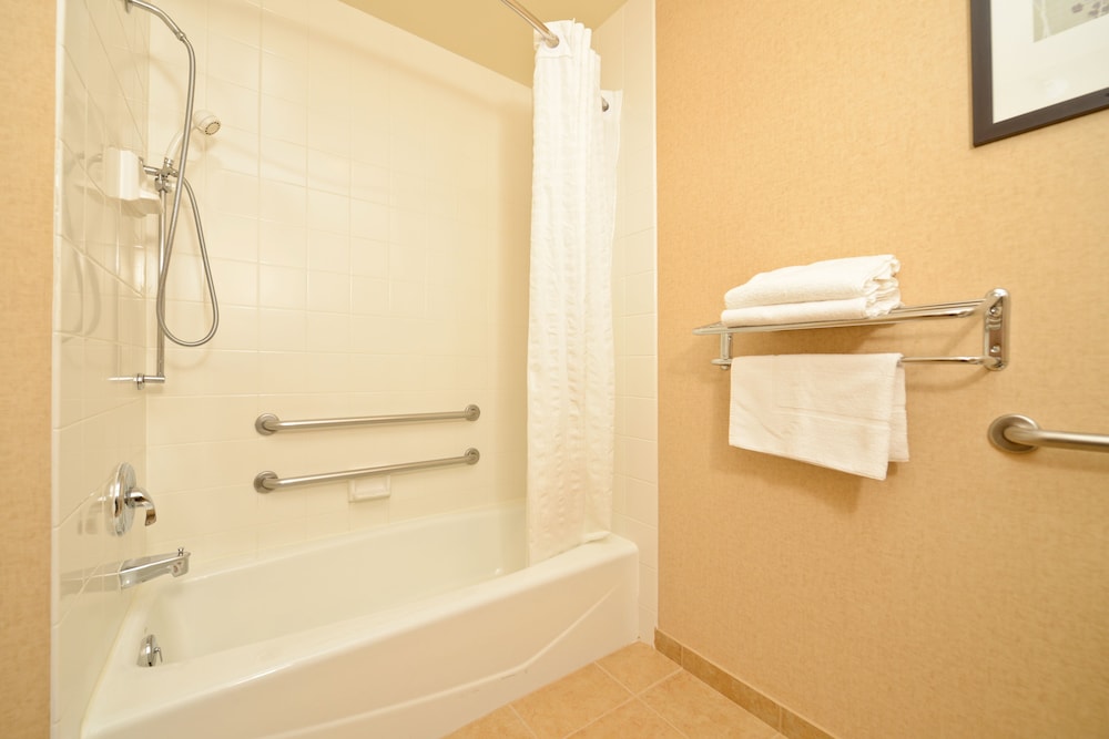 Standard Room, 2 Queen Beds (Traditional 2 Queen Beds) - Photo 4